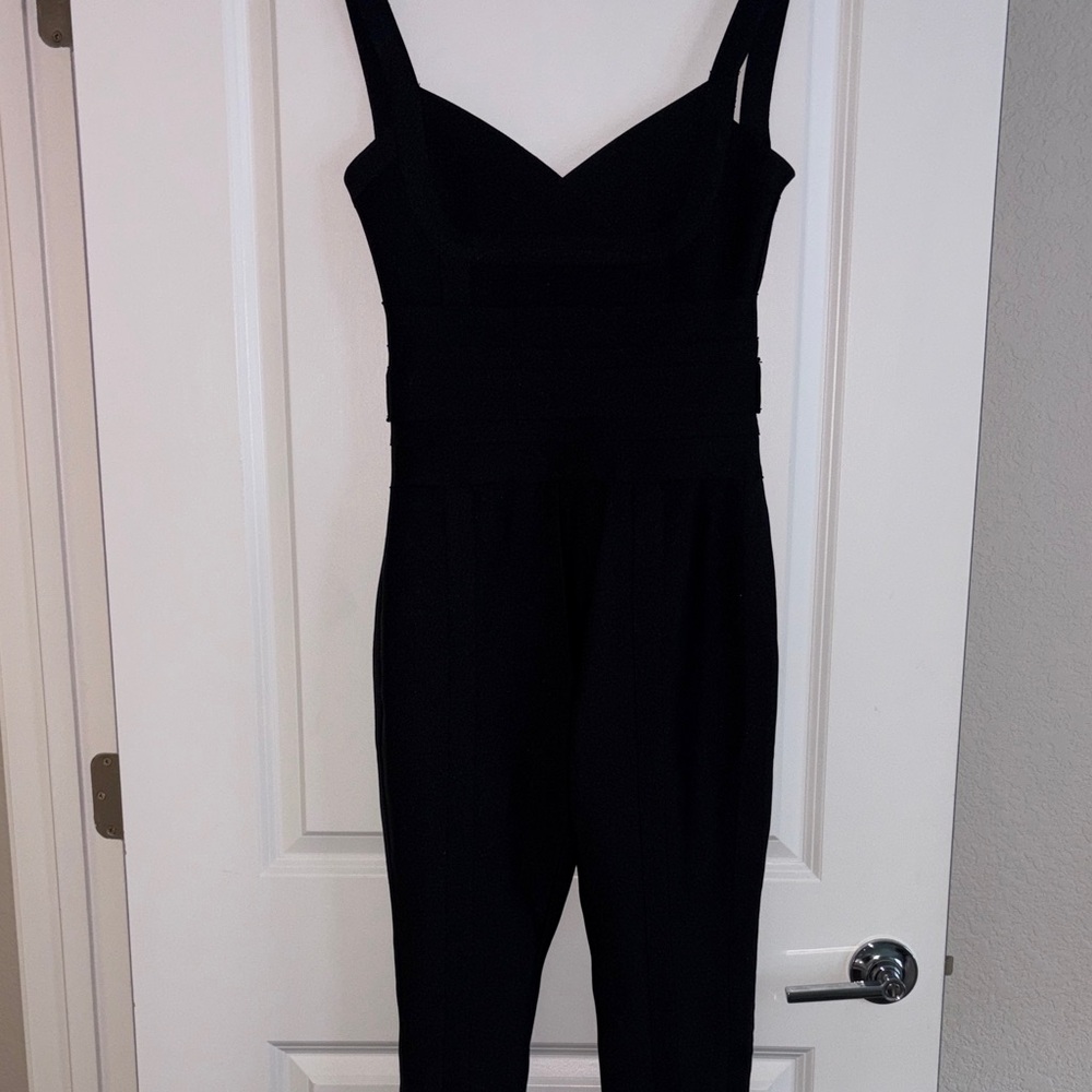 Chic Black Sleeveless Jumpsuit